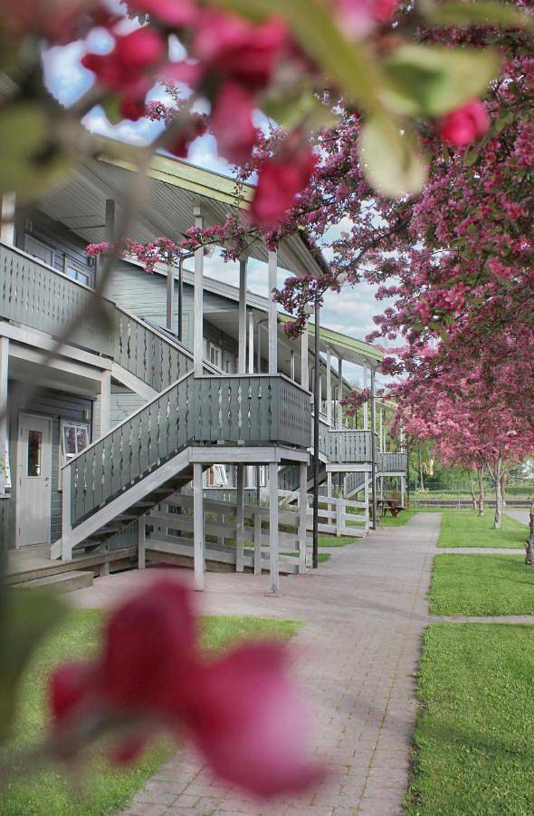 Hotel, mit Garten