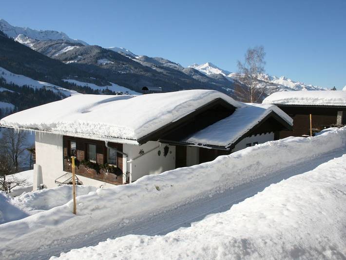 Ferienhaus für 5 Personen, mit Terrasse und Garten