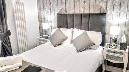 Gîte pour 2 personnes, avec jardin dans Derry Londonderry