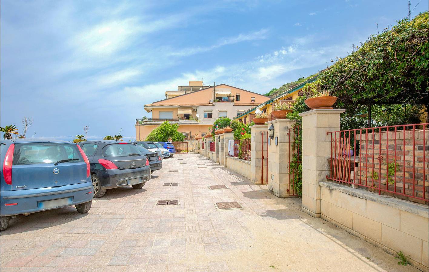 Terrassenwohnung am Strand mit AC und Parkplatz in Pizzo, Vibo Valentia Provinz