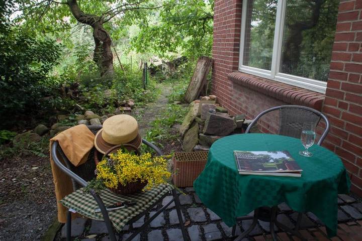 Ferienwohnung für 4 Personen, mit Terrasse und Garten sowie Ausblick
