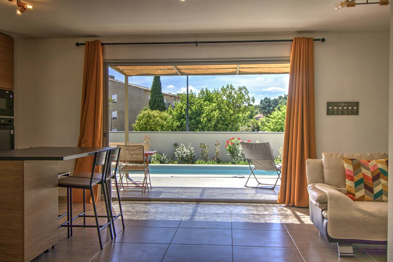 Villa neuve avec piscine privée au coeur du village - 4 pers. in Suze-la-Rousse, Région de nyons