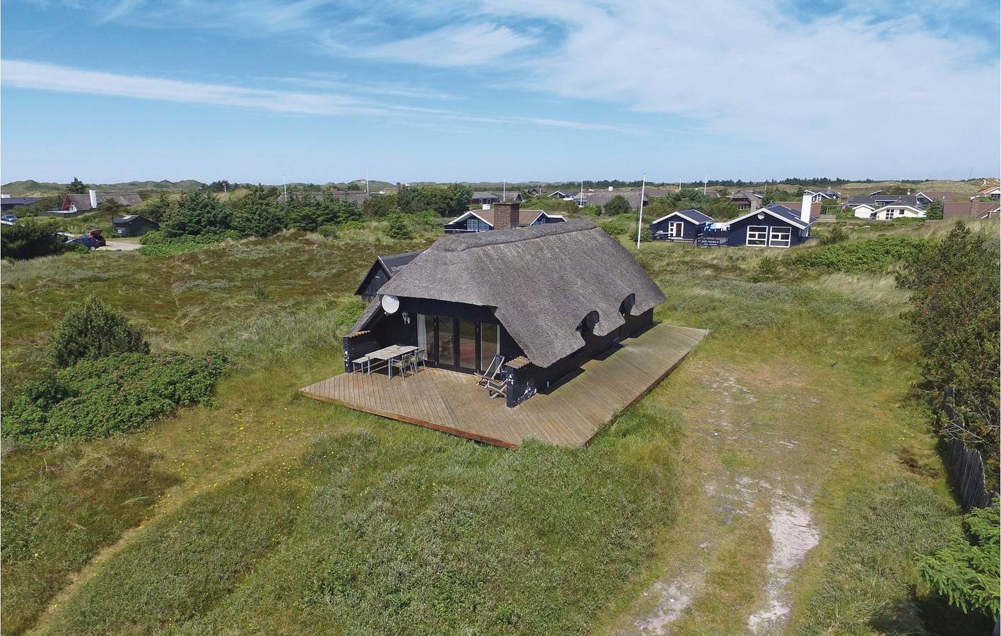 Feriehus for 6 personer med terrasse in Nørre Lyngvig, Hvide Sande