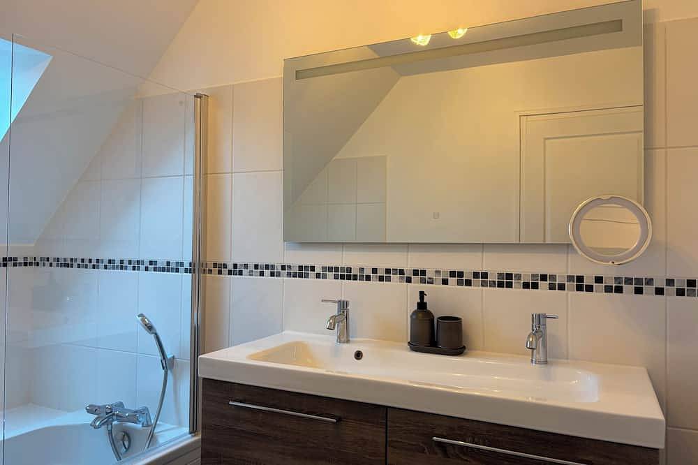 Havre de paix spa Amboise clim Châteaux Loire in Noizay, Région de Tours