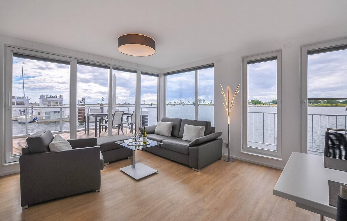 Apartment mit Meerblick, Terrasse und Parkplatz, 900m zum Strand in Olpenitz, Kappeln