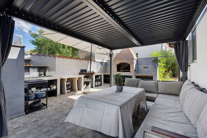 Villa „Kuća Za Odmor Marinella“ mit Meerblick, WLAN und Klimaanlage in Medulin Stadt, Medulin