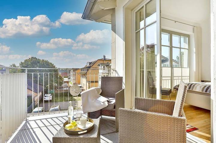 Villa für 4 Personen, mit Balkon