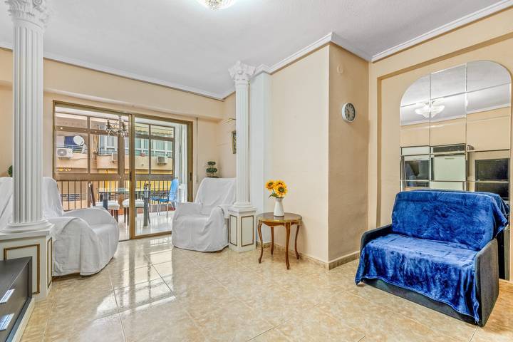 Holiday rental for 5 people, with balcony, with pets in Santa Pola