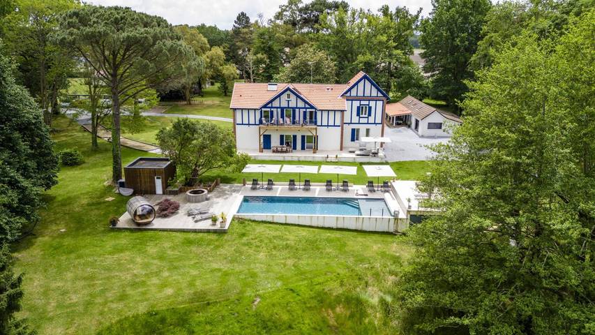 Chambre d’hôte pour 4 personnes, avec Jacuzzi ainsi que Jardin et Piscine à Soustons