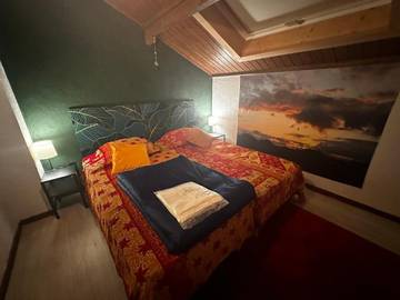 Location de vacances pour 6 personnes, avec jardin et vue à Monnet-la-Ville