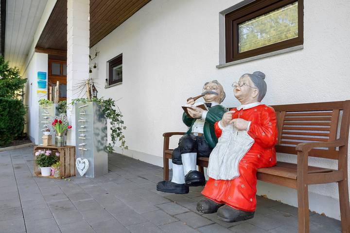 Hel lejlighed, Doppelzimmer waldblick ca. 20qm dusche/wc in Möhnesee, Kreis Soest