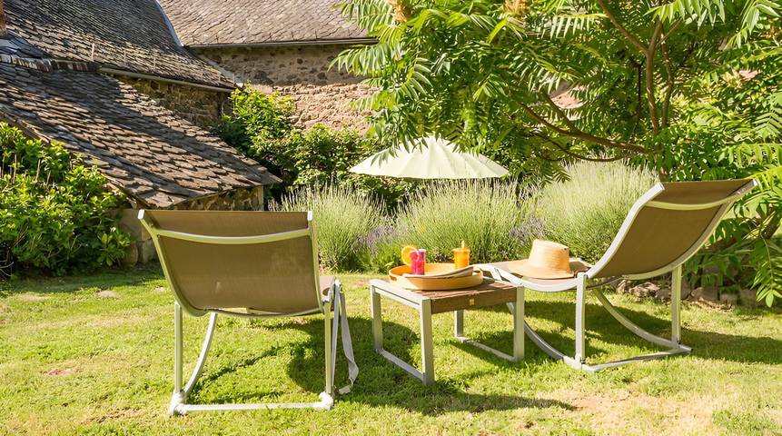 Gîte pour 6 personnes, avec terrasse et jardin dans le Cantal - 4