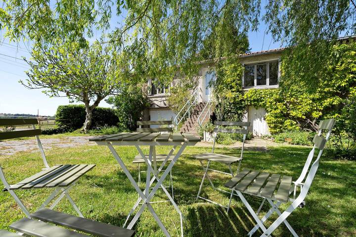 Gîte pour 5 personnes, avec Jardin