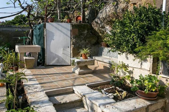 Ferienwohnung für 2 Personen, mit Terrasse und Pool in Dubrovnik