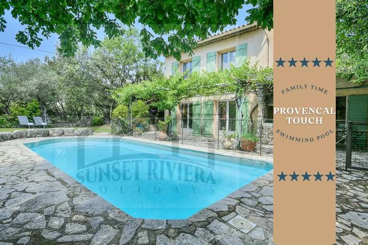 Villa pour 8 personnes, avec jardin, animaux acceptés à Grasse