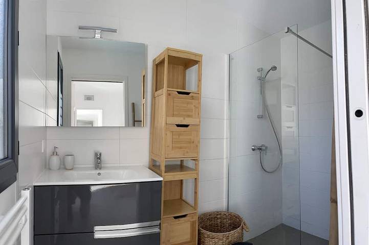 Villa Oasis Blue Perpignan Canet, Villa D'architecte Avec Piscine Chauffée in Perpignan, Mittelmeerküste (Frankreich)