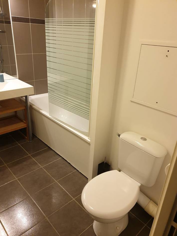 Entire studio, Studio 'Near Rer E' with Balcony in Rosny-sous-Bois, Seine-Saint-Denis