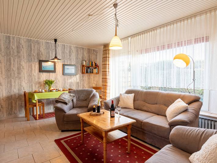Ferienhaus für 3 Personen, mit Terrasse und Garten in Norddeich - 2