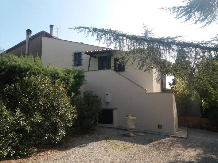 Agriturismo per 4 persone, con giardino e panorama in Campiglia Marittima