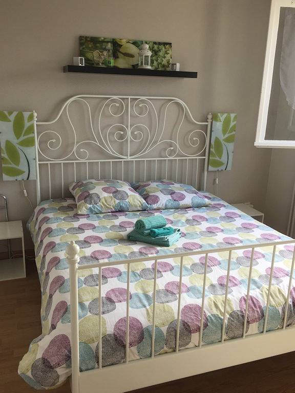 Bienvenue chez nous - Chambre 2 in Messigny-et-Vantoux, Région de Dijon