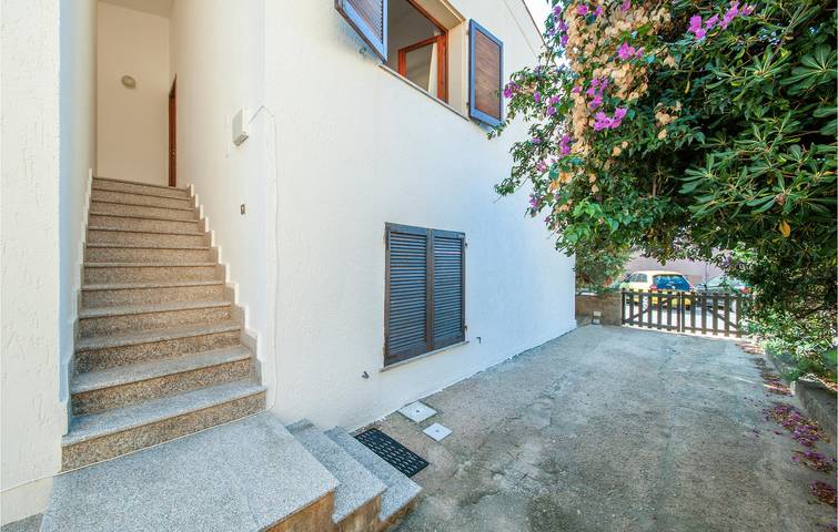 Apartamento vacacional entero, 1km Estudio Planta Baja Frente a la Playa - Cocina y Nevera in Isola Rossa, Trinità d'Agultu e Vignola