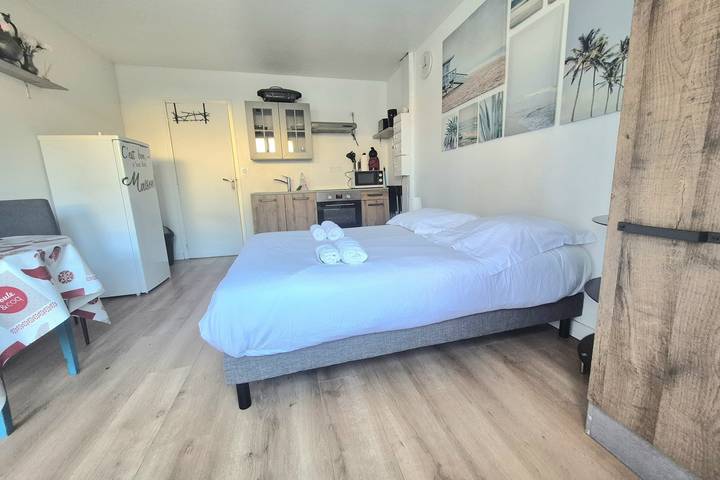 Gîte pour 2 personnes, avec Terrasse à Grandcamp-Maisy - 2