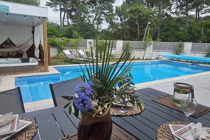 Ferienhaus für 6 Personen, mit Garten und Whirlpool sowie Terrasse - 1
