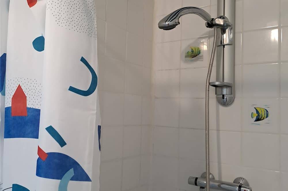 Entire apartment, Studio near Blois, in the heart of the Loire castles, with garden in La Chaussée-Saint-Victor, Blois region