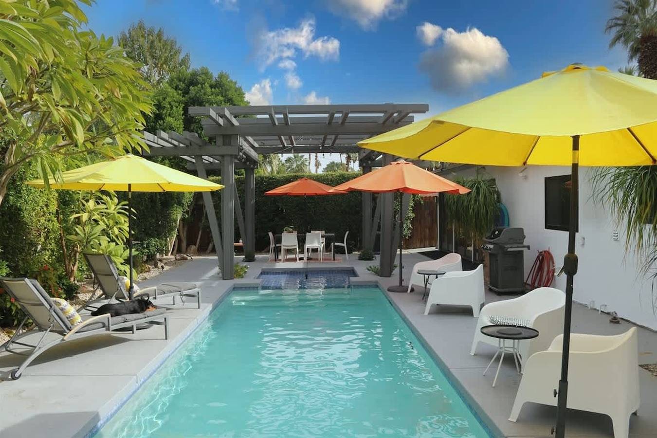 Mid-Century Oasis w Private Pool Mountain Views in Rancho Mirage, Coachella Valley