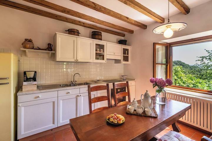 Gîte pour 4 personnes, avec terrasse et piscine ainsi que jardin et jacuzzi - 1