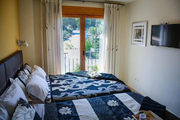Casa rural para 2 personas, con Balcón además de Terraza y Vistas en Castell de Castells - 4
