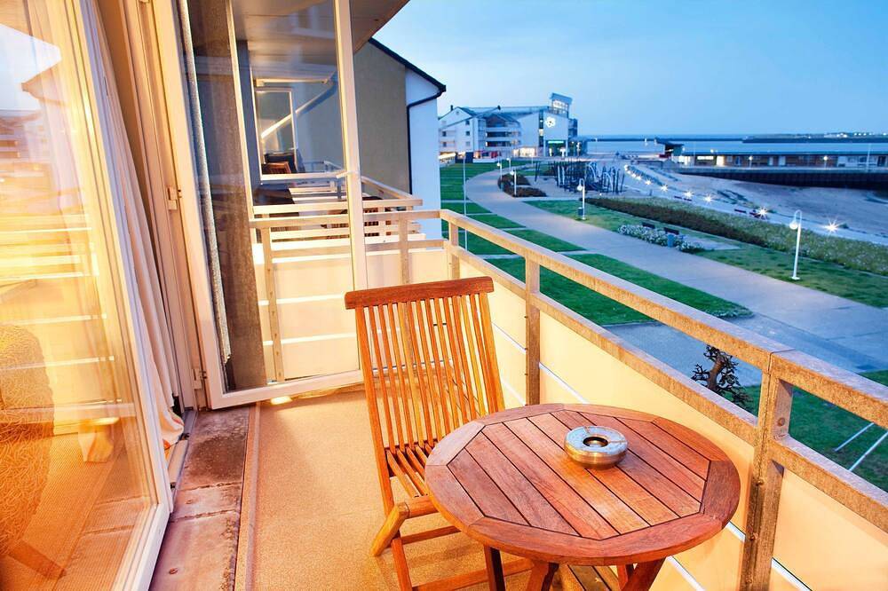 Doppelzimmer zur Seeseite mit Balkon/Terrasse - Hotel Rickmers Insulaner in Helgoland