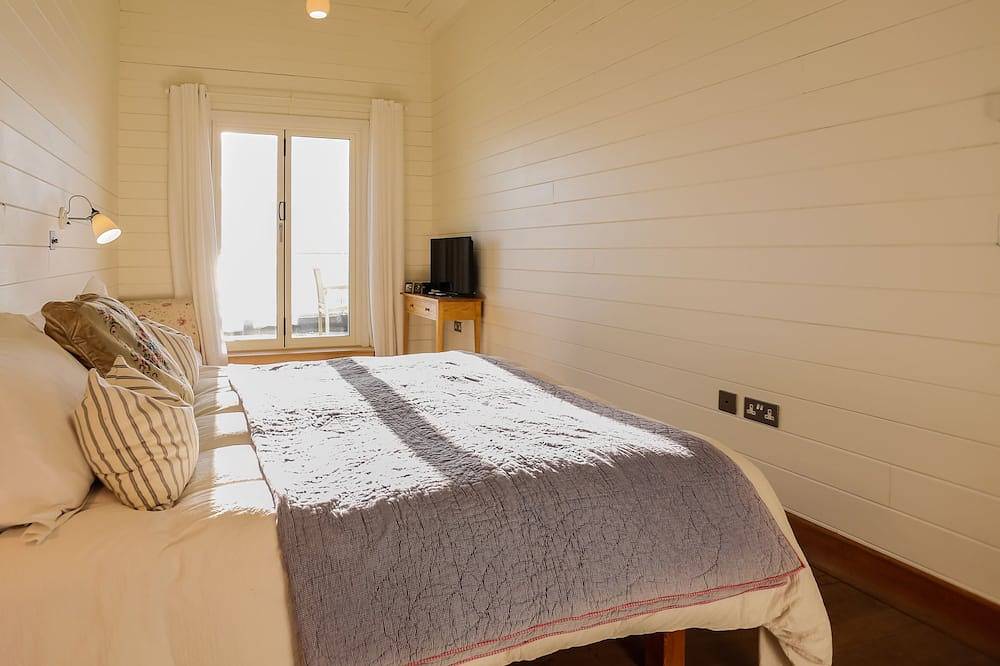 Gorgeous  - Beachfront home in West Wittering in West Wittering, West Sussex