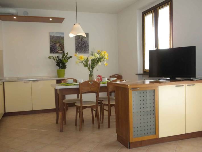 Apartamento vacacional entero, Apartamento de vacaciones con piscina exterior in Lazise, Montañas Garda