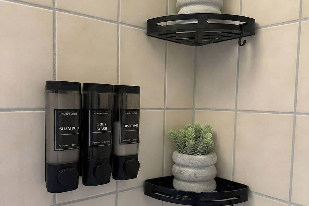 Entire apartment, • Luxury Oasis - Massage chair, water view & Sky Tv in Uelzen, Landkreis Uelzen