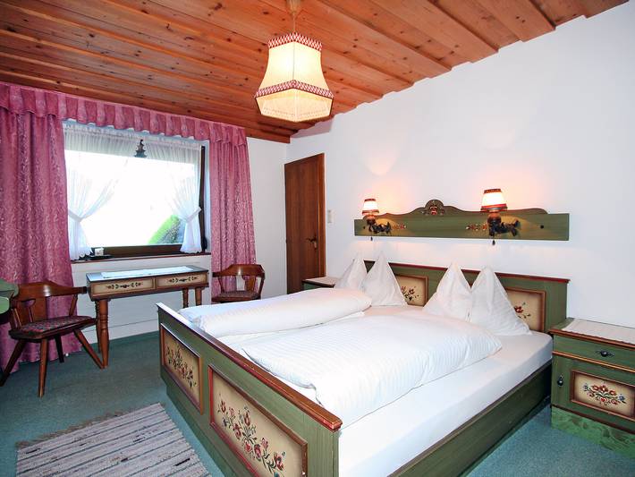 Ferienwohnung für 5 Personen, mit Terrasse und Ausblick sowie Sauna und Garten in Innsbruck und Umgebung - 3