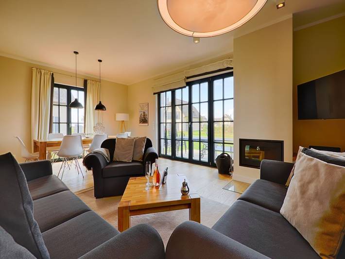 Ferienhaus für 8 Personen, mit Terrasse und Garten sowie Kinderpool und Sauna
