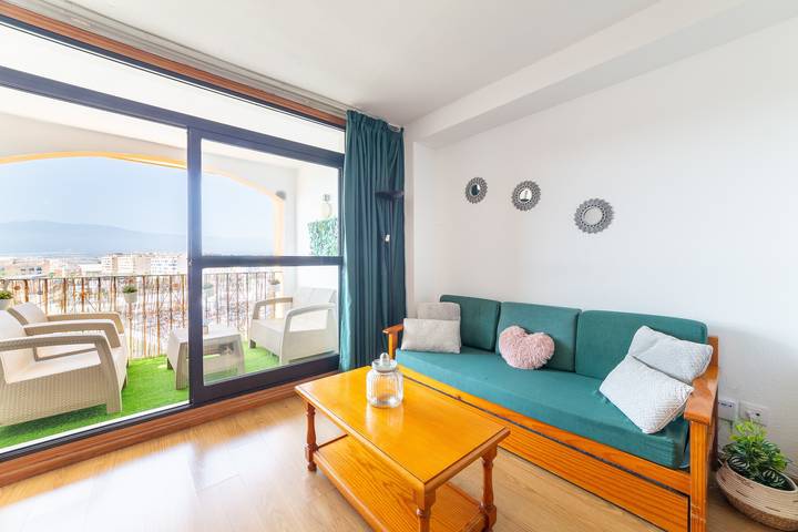 Apartamento entero, Apartamento "Residencial Fénix" con piscina compartida, terraza y Wi-Fi in Buena Vista Roquetas de Mar, Roquetas de Mar