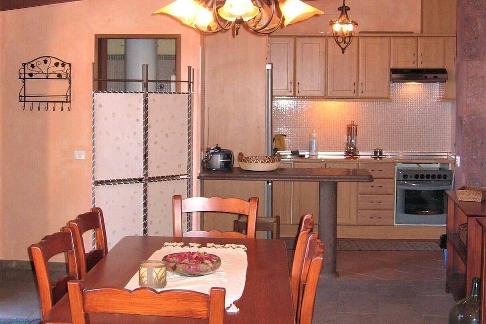 Apartamento entero, Quietly located apartment with views to Tenerife in Agulo, La Gomera