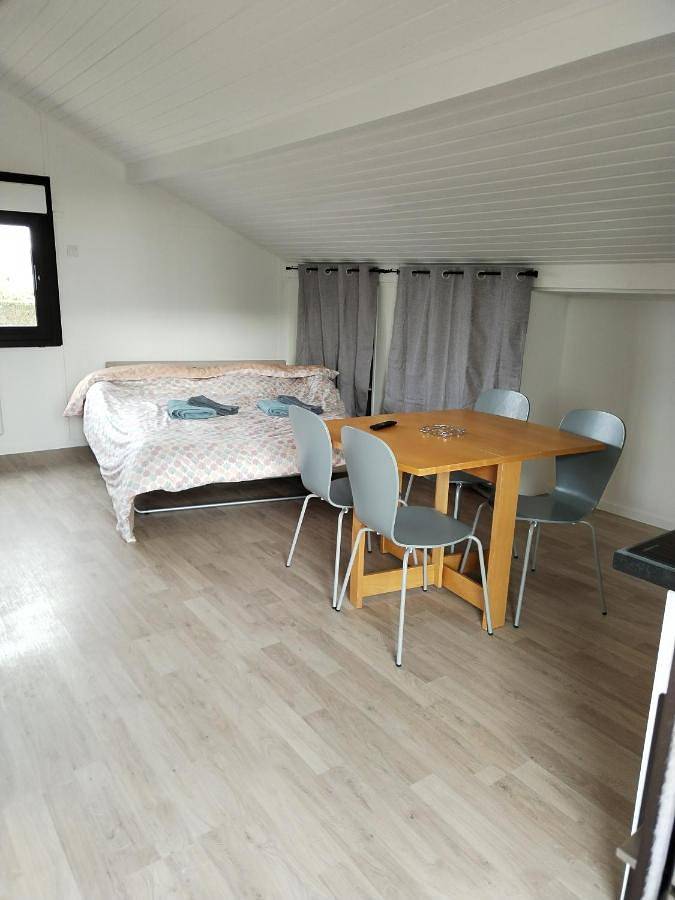 Gîte pour 4 personnes, avec jardin et terrasse à Saint-Colomban - 3
