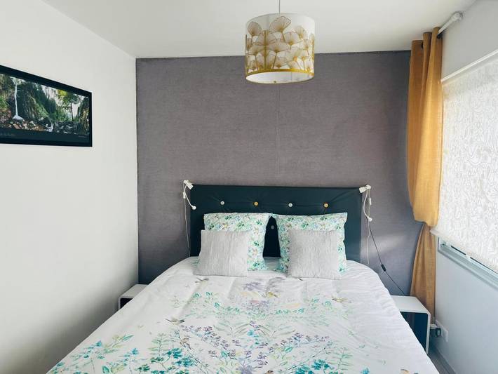 Location de vacances pour 2 personnes, avec Terrasse et Vue à Liézey - 2