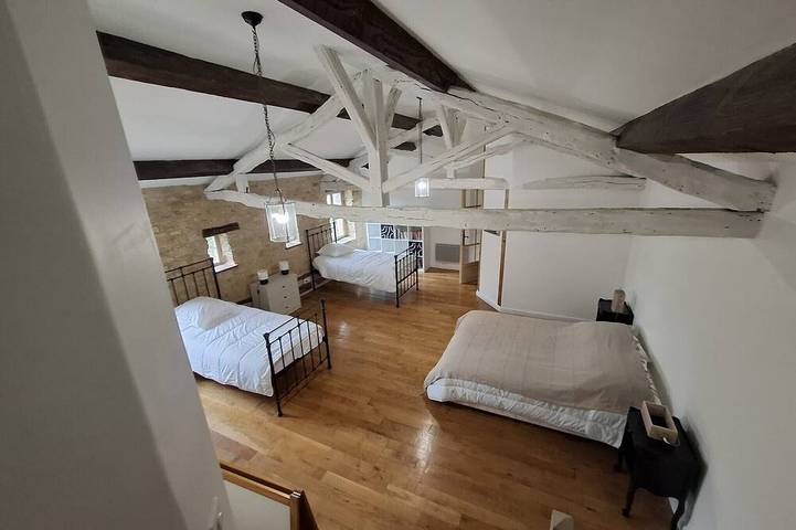 Location de vacances pour 8 personnes, avec jardin et piscine à Pontcirq - 2