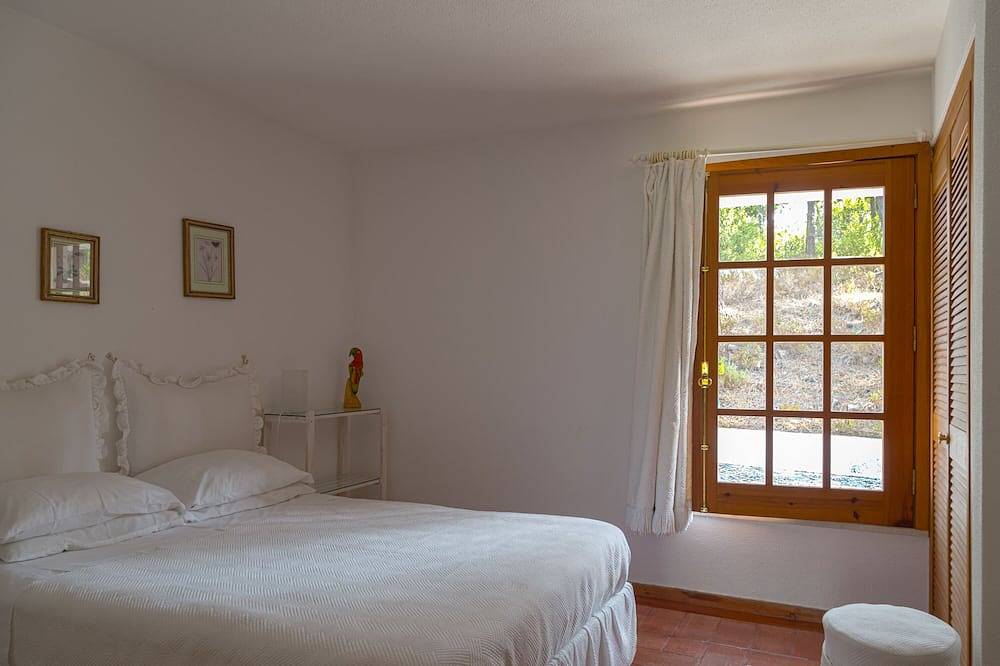 Garten, nahe dem Strand, wesentliches Auto, Halsketten in Colares, Costa de Lisboa