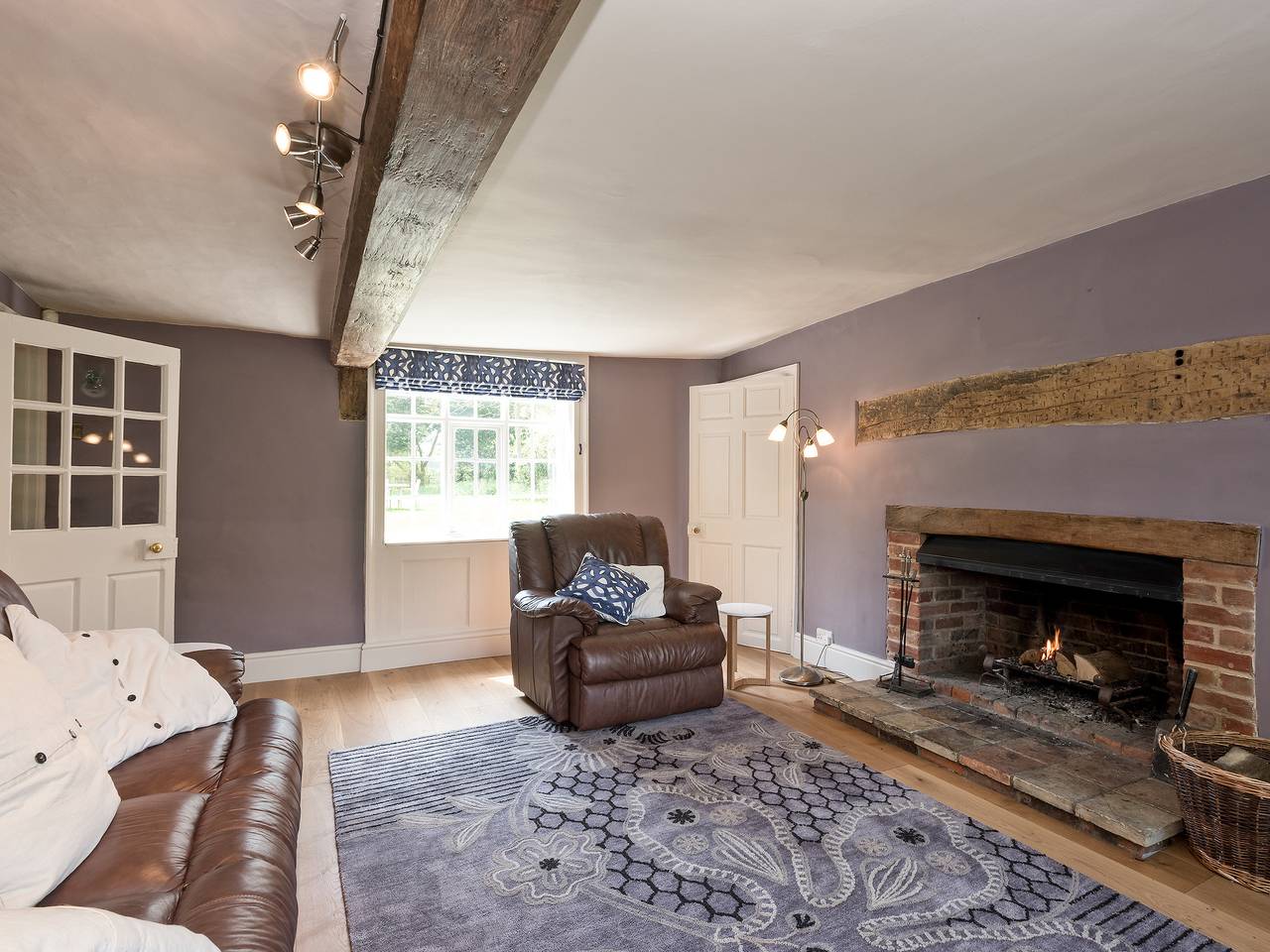 Cravens Manor in Waveney District, Sunrise Coast