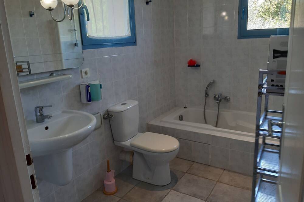 Ganze Wohnung, Apt N°2/35m² private solarium 16m². www.sejours-de-reves-cote-dazur.ovh/index.htm in Châteauneuf-Grasse, Mittelmeerküste (Frankreich)