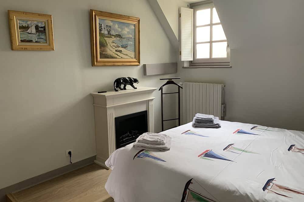 Espléndida auténtica residencia normanda con piscina y cancha de tenis in Sainte-Famille-en-Auge, Region de Lisieux