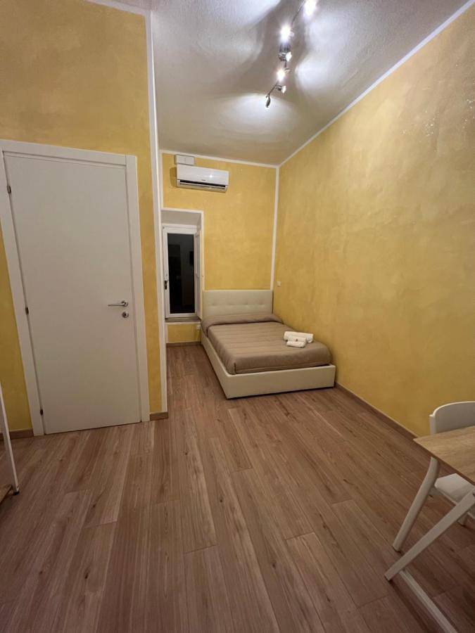 Chambre d’hôte pour 14 personnes, avec balcon à Livourne - 4