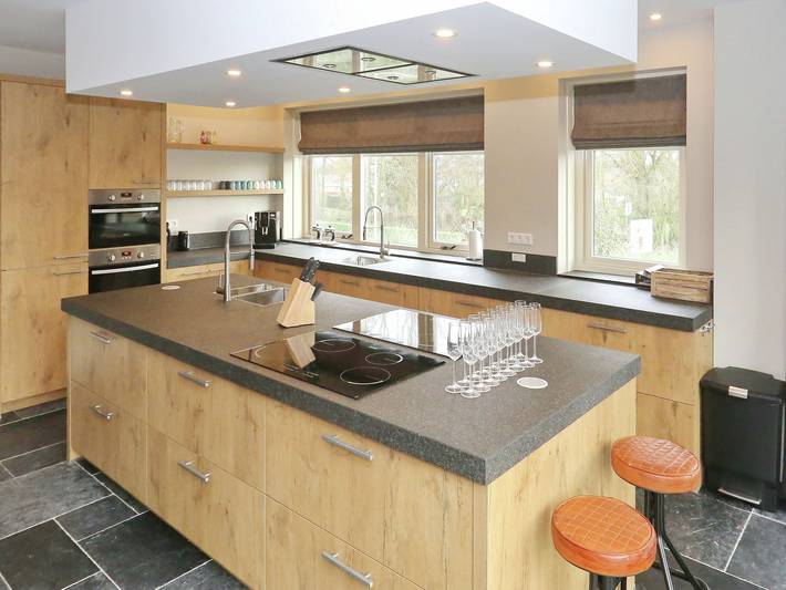 Ferienhaus mit Whirlpool in Noordwijk in Noordwijk, Niederländische Nordsee