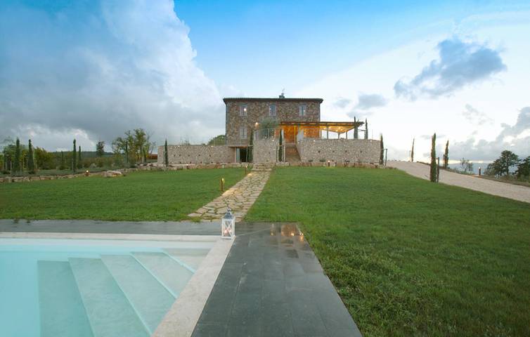 Casa vacanza per 10 persone, con giardino e sauna nonché terrazza a Acquapendente