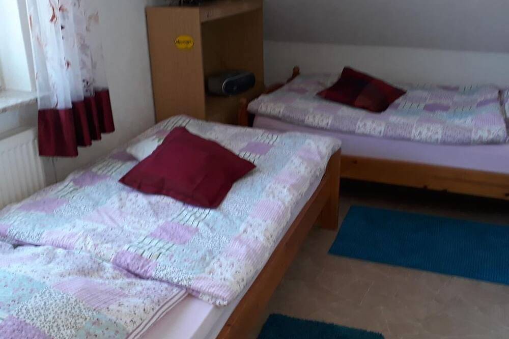 Ganze Wohnung, Kruse - Fewo Daija - Appartement/Fewo, Dusche, Wc, 2 Schlafräume in Pewsum, Krummhörn